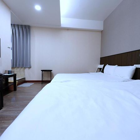 可青大飯店grand Ke-Cing Hotel Yilan Екстериор снимка