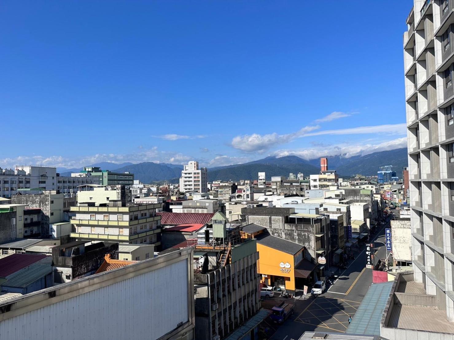 可青大飯店grand Ke-Cing Hotel Yilan Екстериор снимка